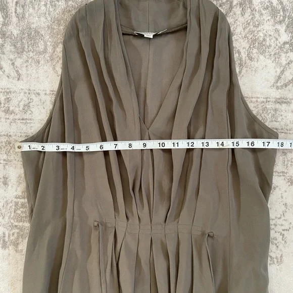 Molly Bracken Olive Midi Dress - Picture 7 of 10